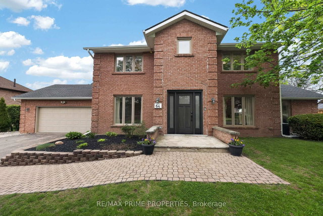 64 Balmoral Heights