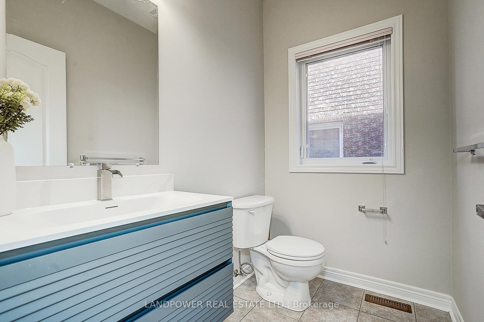 60 Valleyford Avenue • Richmond Hill, ON photo 12