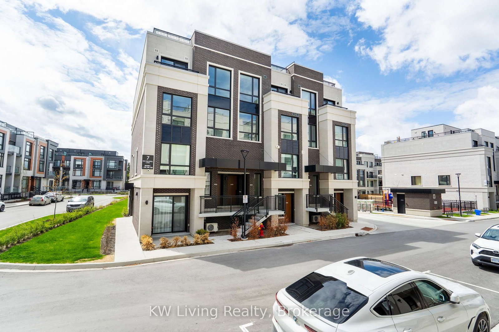 7 Red Squirrel Lane, Unit E301 - Photo 2