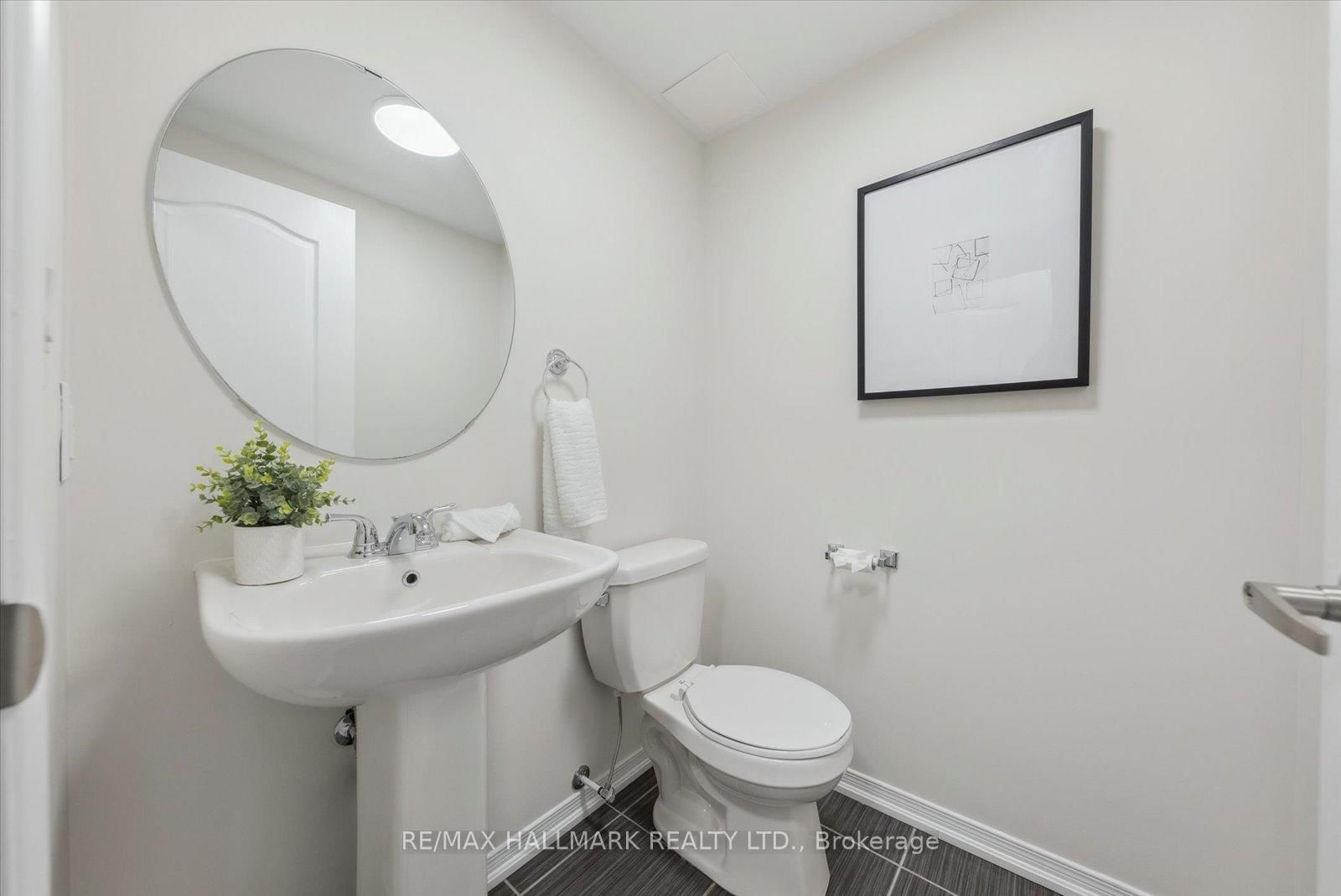 17 Valliere Drive • Markham, ON photo 10