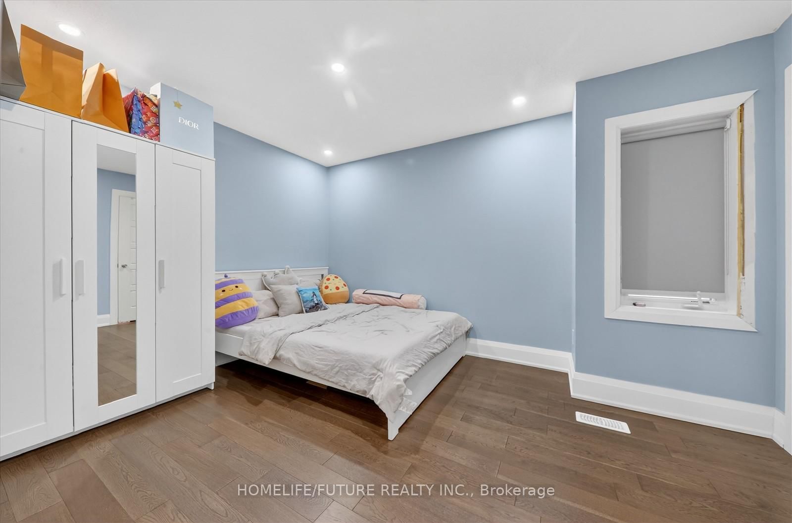 130 Tango Crescent • Newmarket, ON photo 28