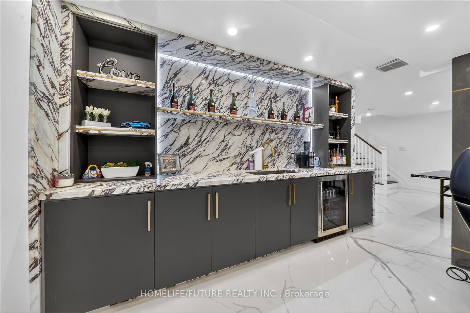 130 Tango Crescent • Newmarket, ON photo 40