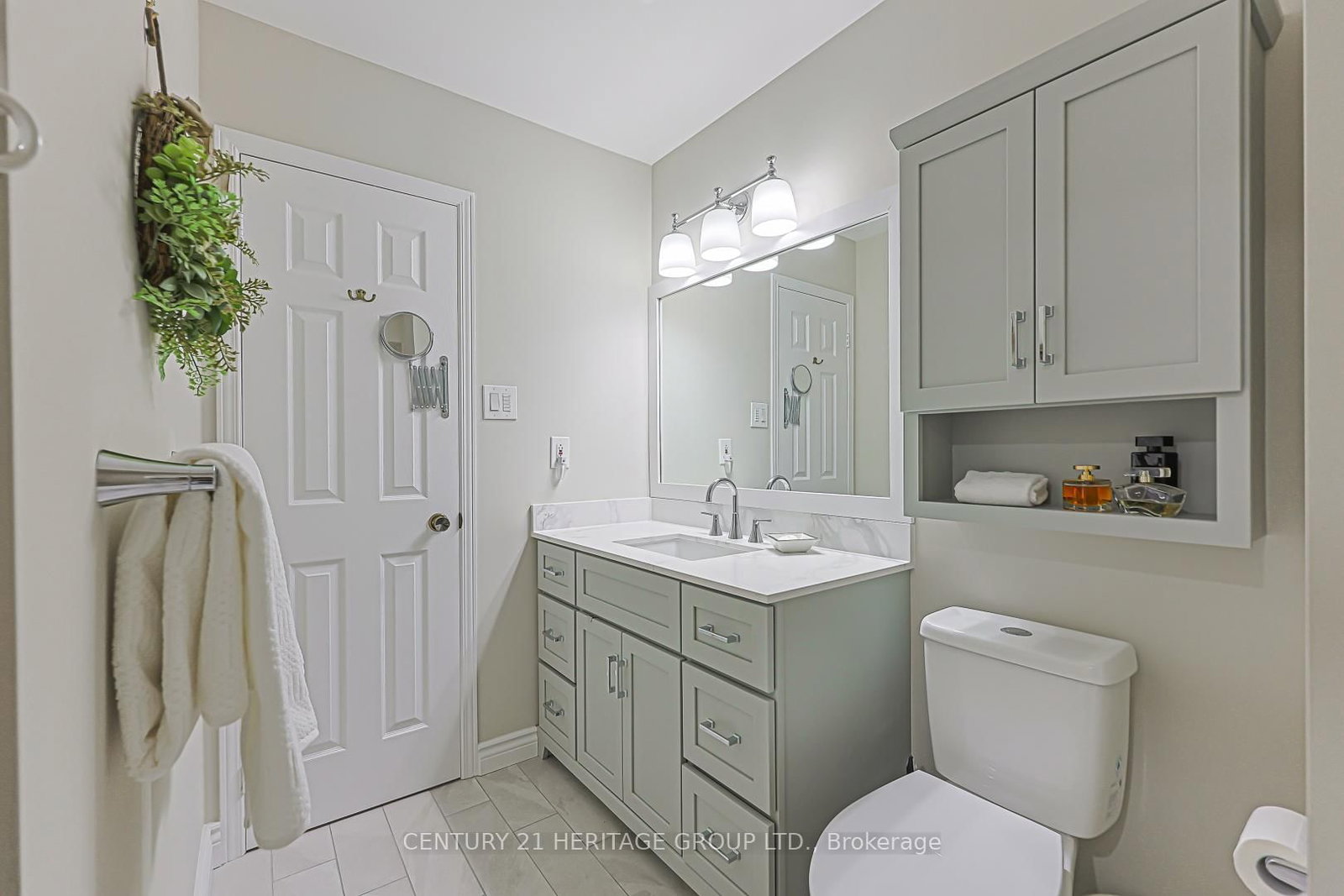 707 Caradonna Crescent • Newmarket, ON photo 28