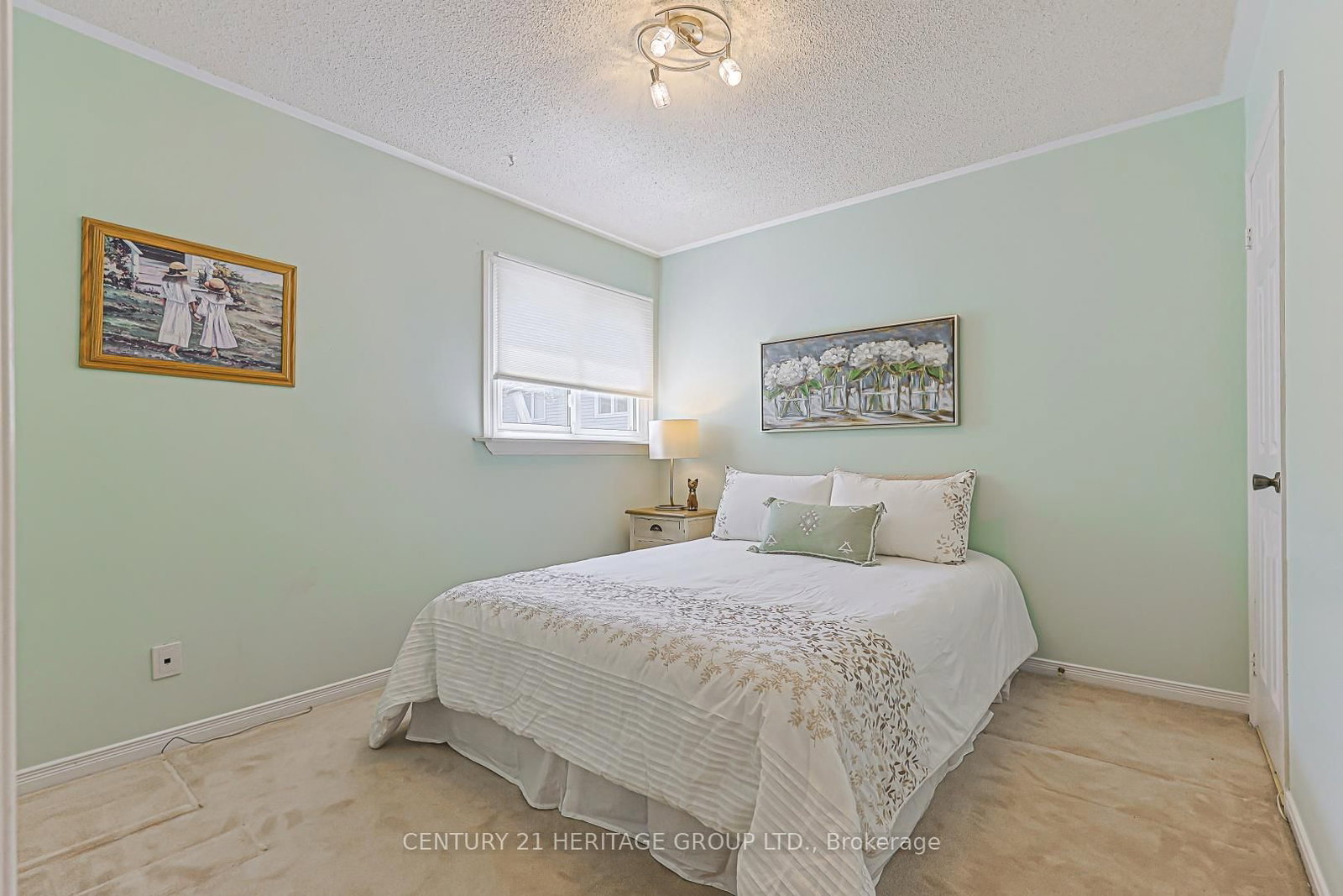 707 Caradonna Crescent • Newmarket, ON photo 32