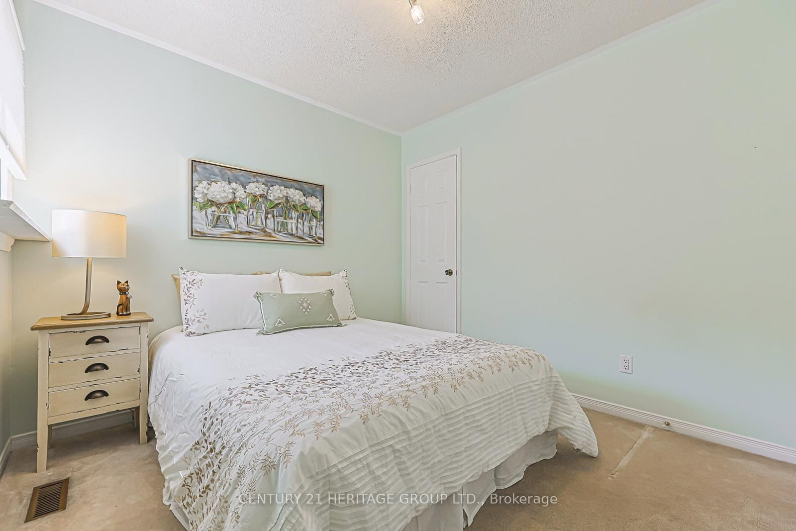 707 Caradonna Crescent • Newmarket, ON photo 33