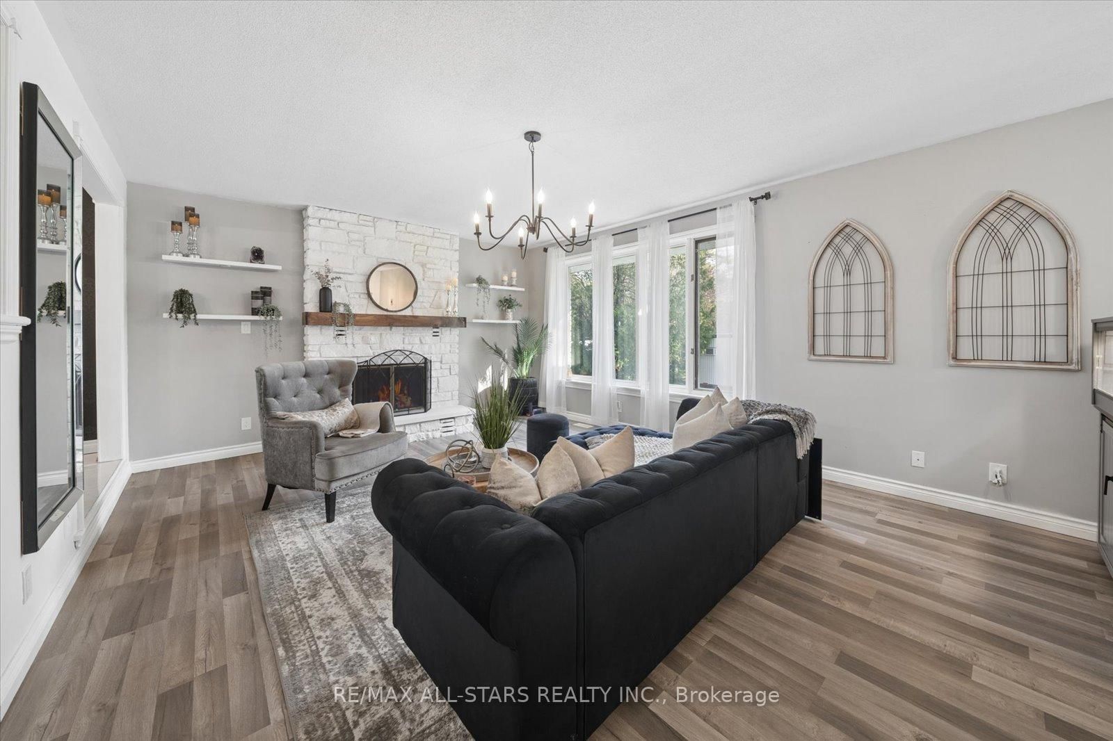 127 Pinecrest Road • Georgina, ON photo 9