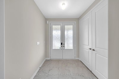 64 Big Canoe Drive • Georgina, ON photo 3