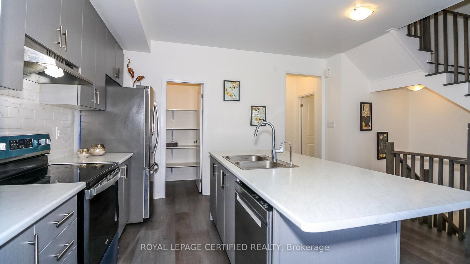 5 Hughes Lane • New Tecumseth, ON photo 12