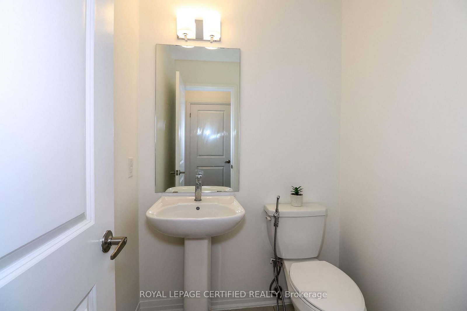 5 Hughes Lane • New Tecumseth, ON photo 18