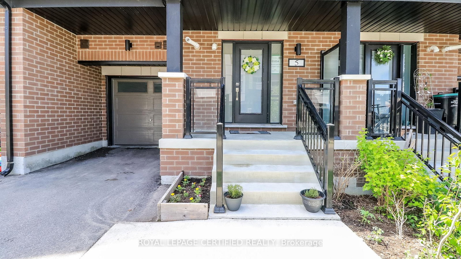 5 Hughes Lane • New Tecumseth, ON photo 3