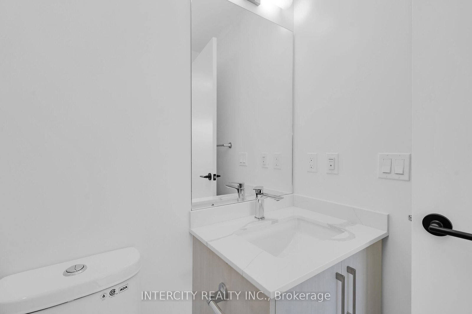 2075 King Road • #227 • King, ON photo 25