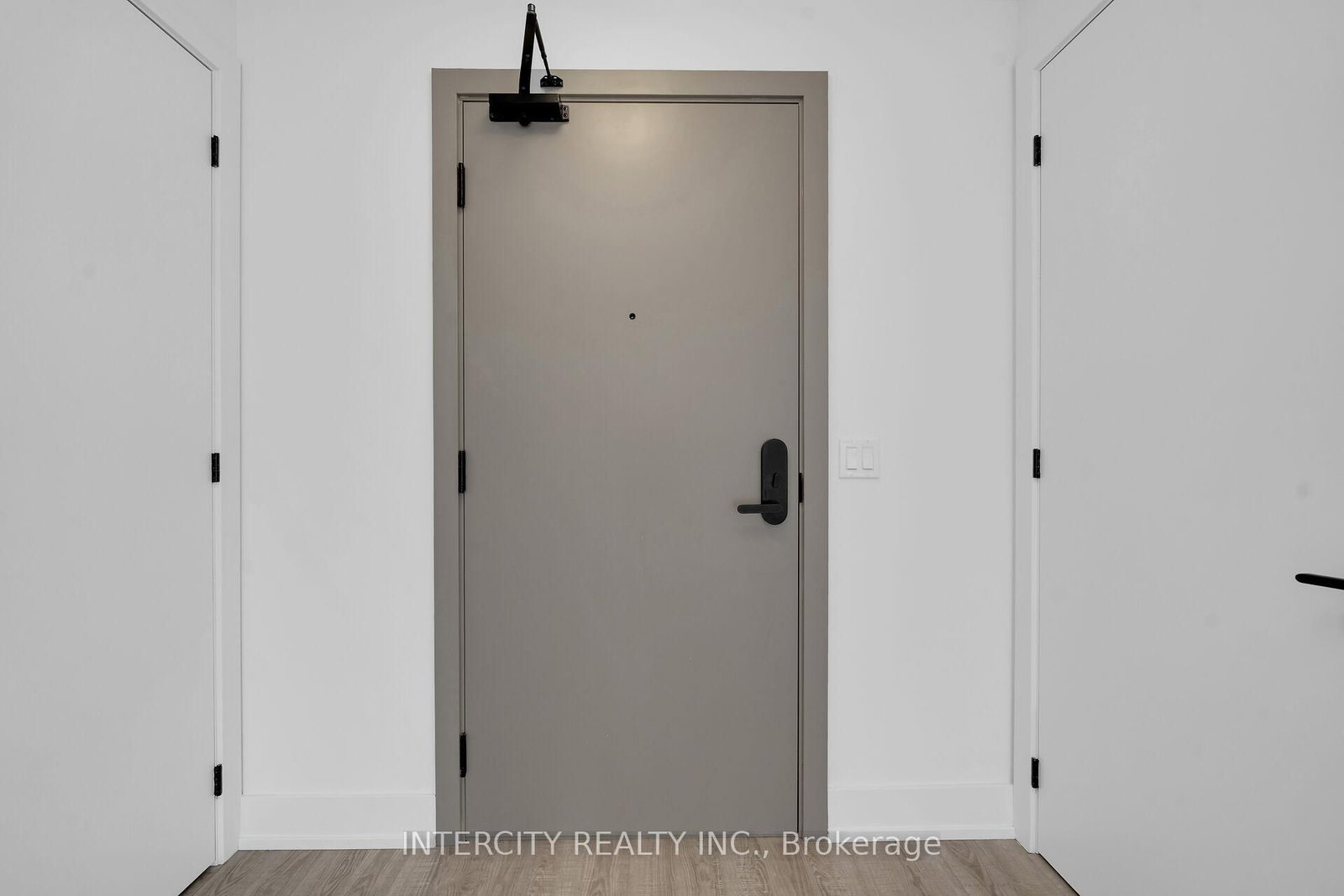 2075 King Road • #227 • King, ON photo 9