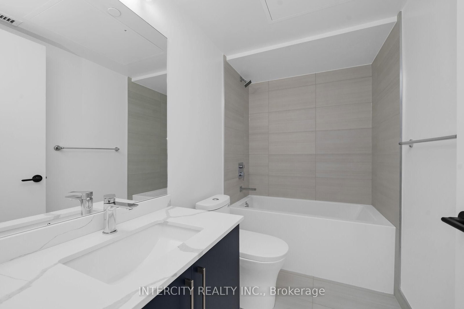 2075 King Road • #240 • King, ON photo 21