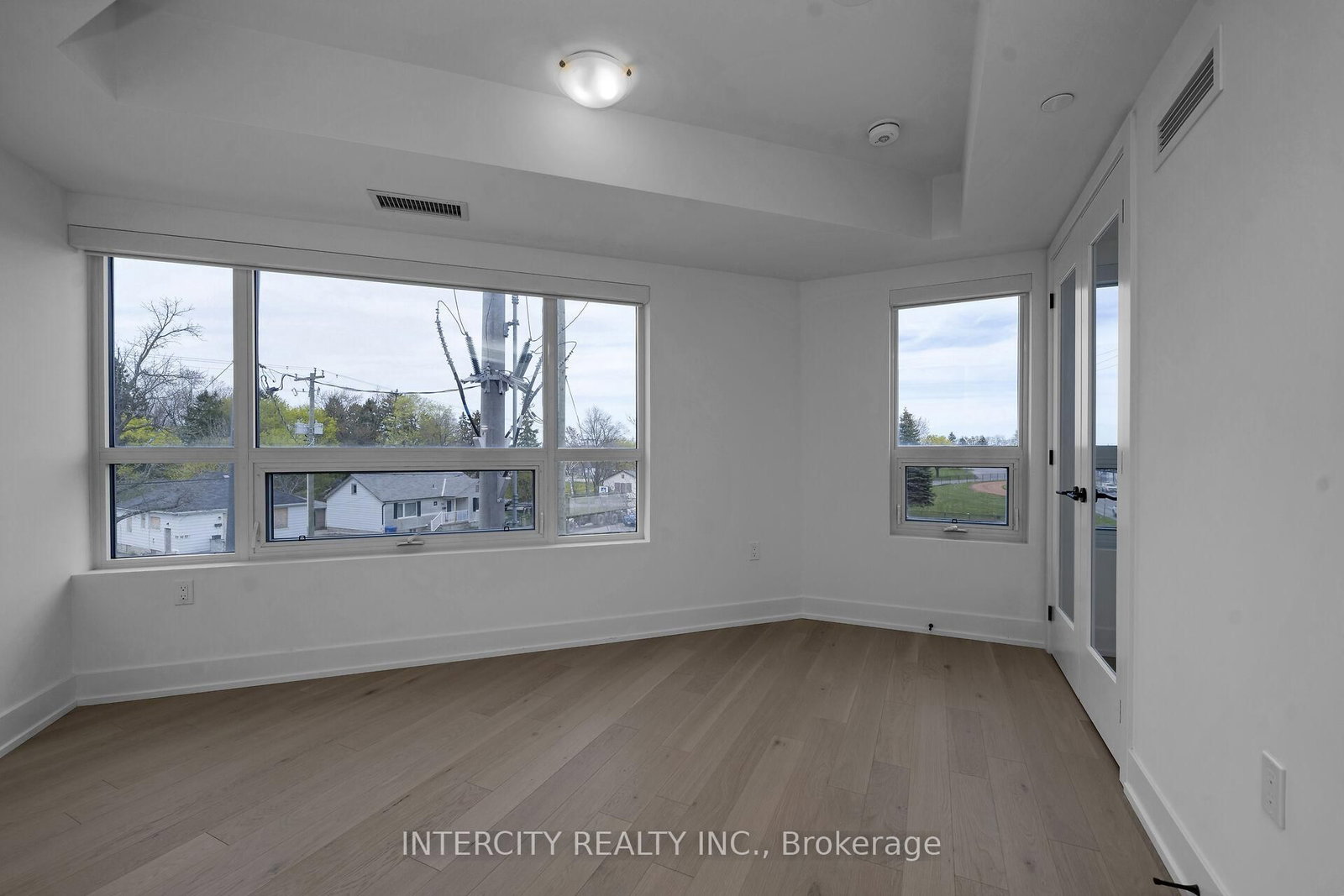 2075 King Road • #240 • King, ON photo 23