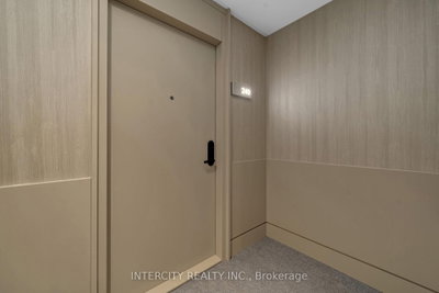 2075 King Road • #240 • King, ON photo 8