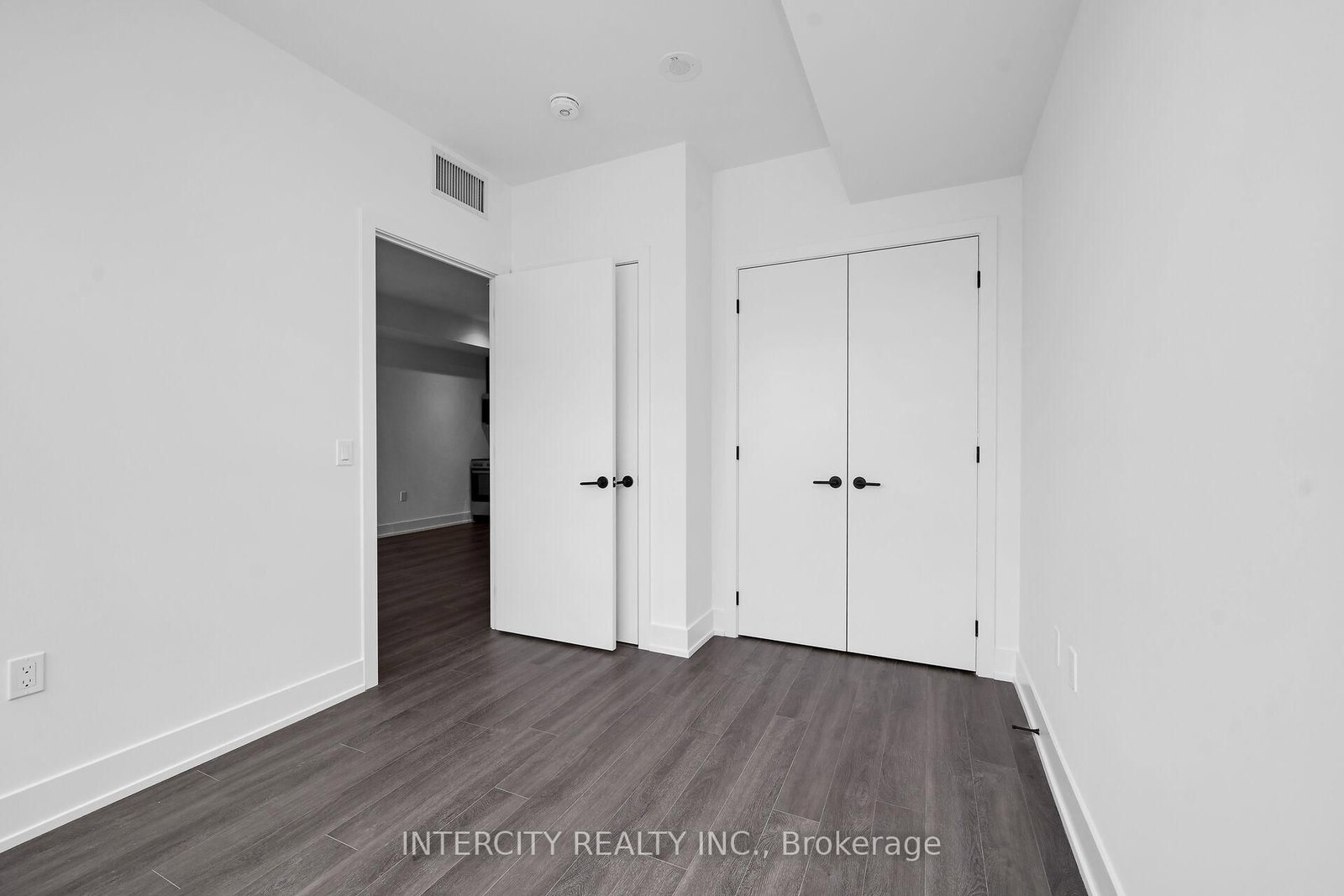 2075 King Road • #215 • King, ON photo 20