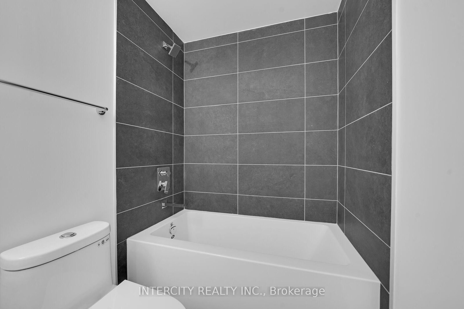2075 King Road • #215 • King, ON photo 23
