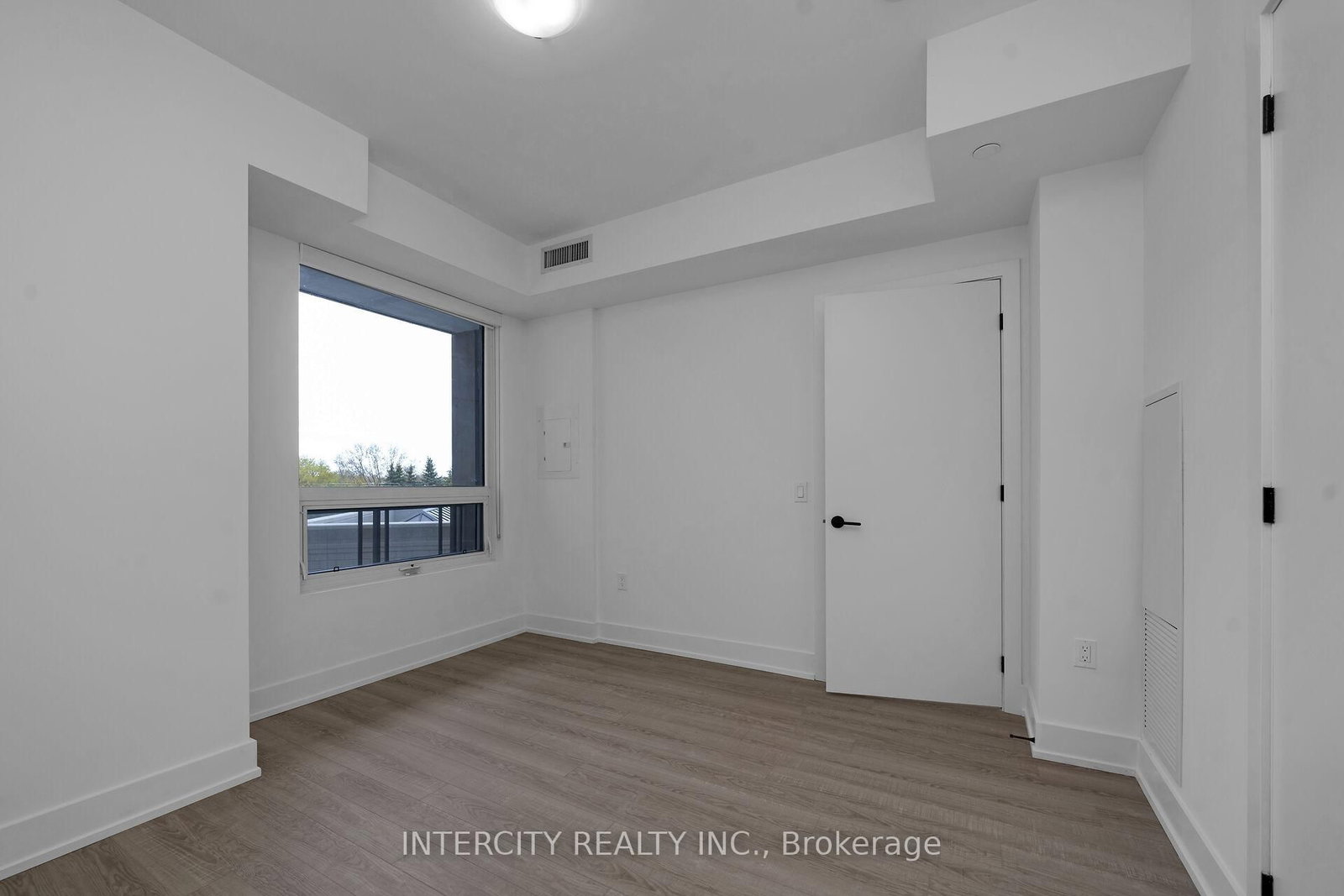 2075 King Road • #312 • King, ON photo 19