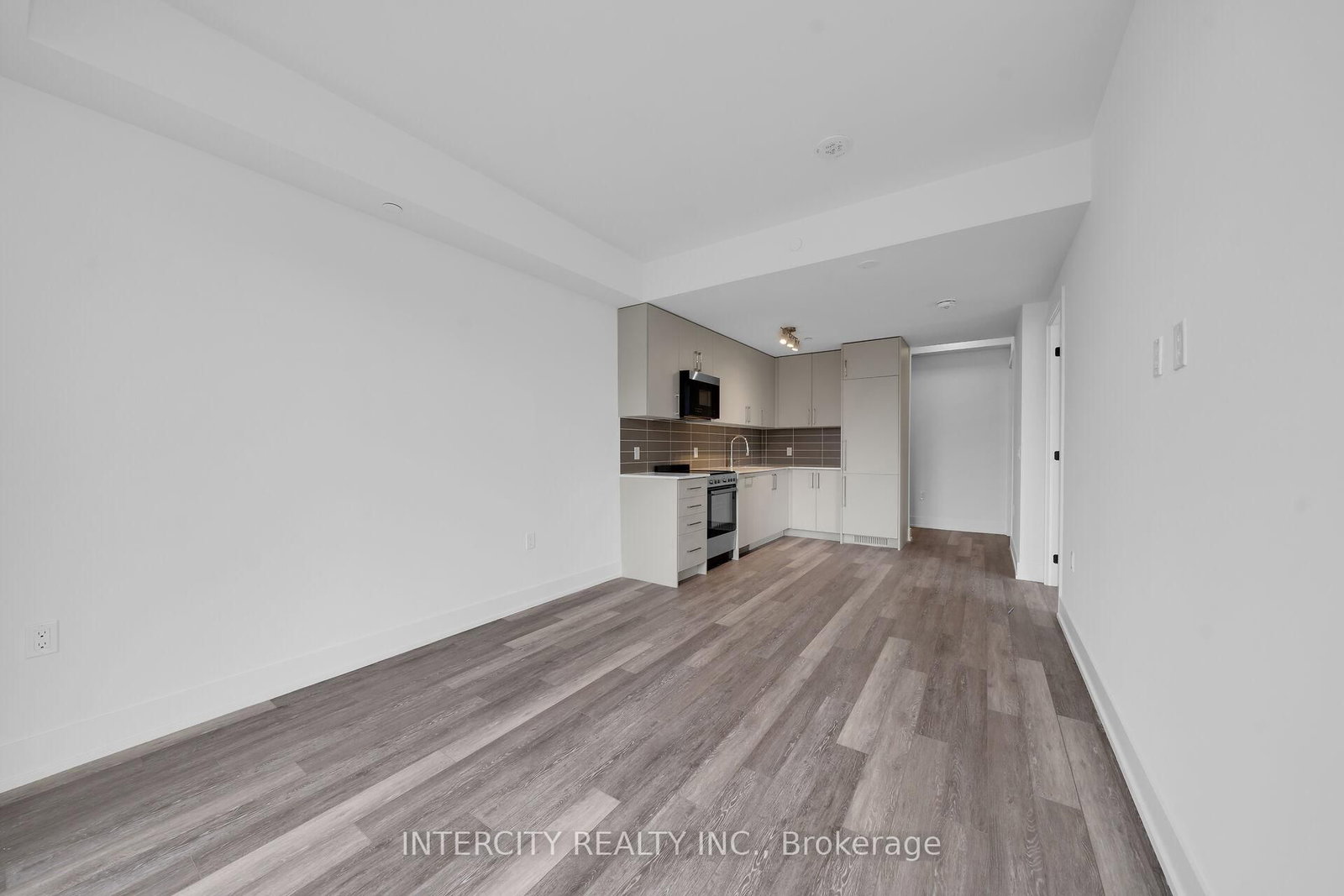 2075 King Road • #316 • King, ON photo 17