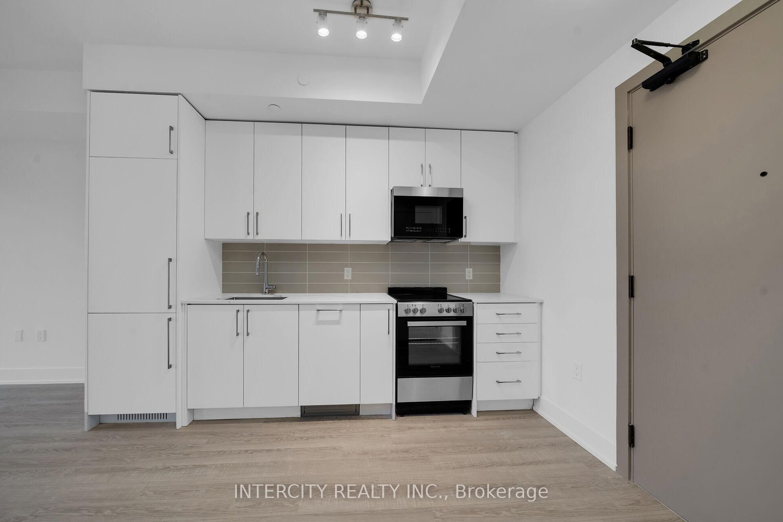 2075 King Road • #333 • King, ON photo 14