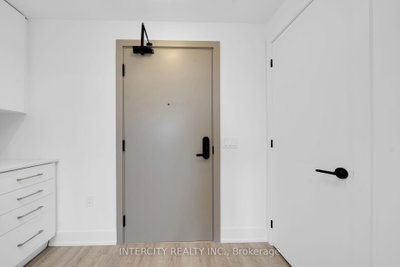 2075 King Road • #333 • King, ON photo 9