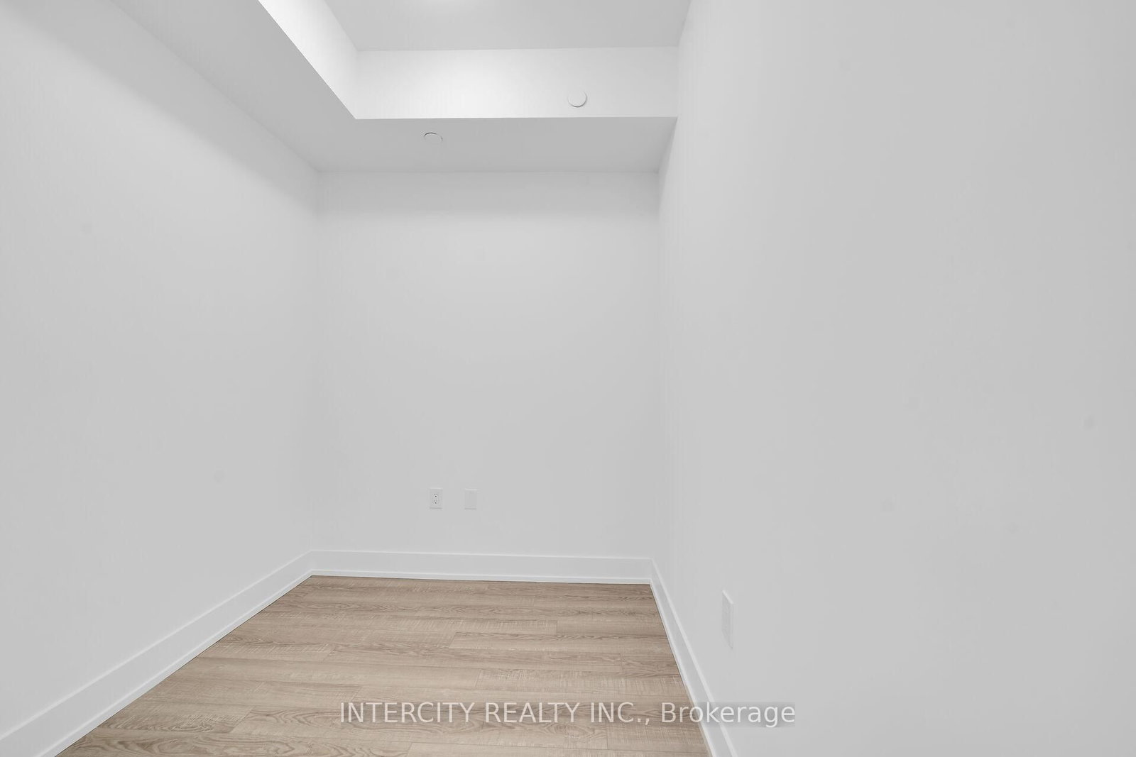 2075 King Road • #431 • King, ON photo 10