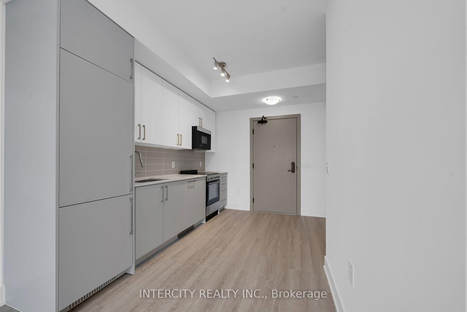2075 King Road • #431 • King, ON photo 16