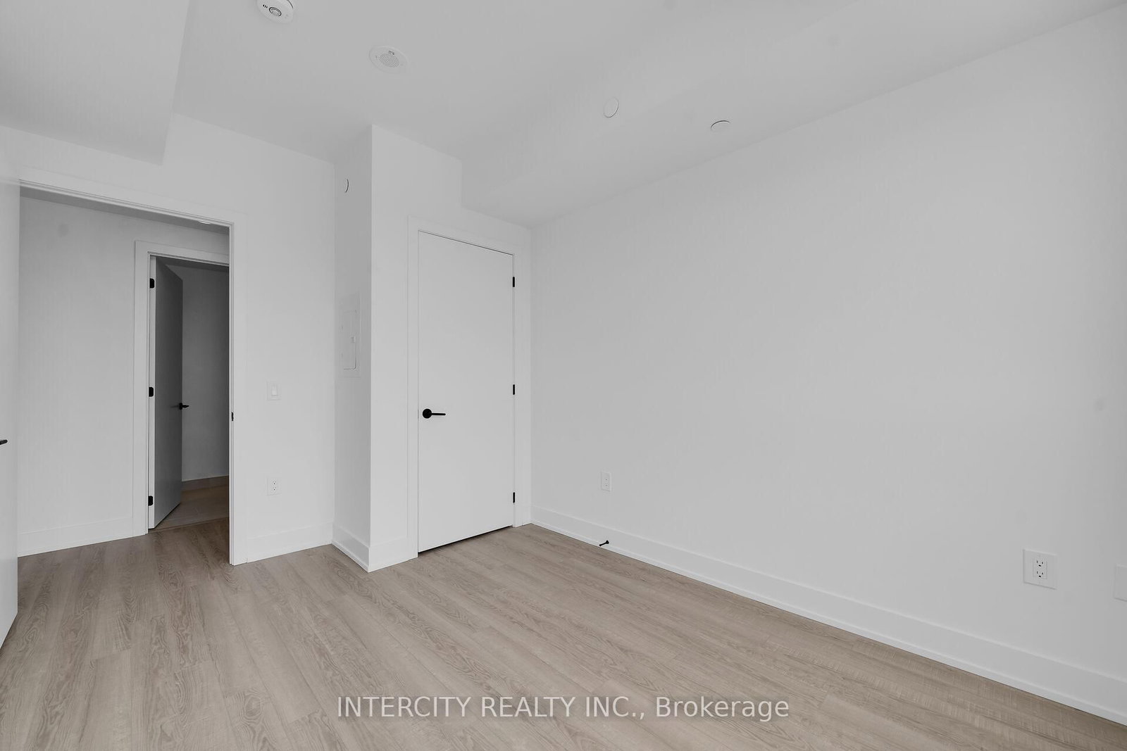 2075 King Road, Unit 431 - Photo 21