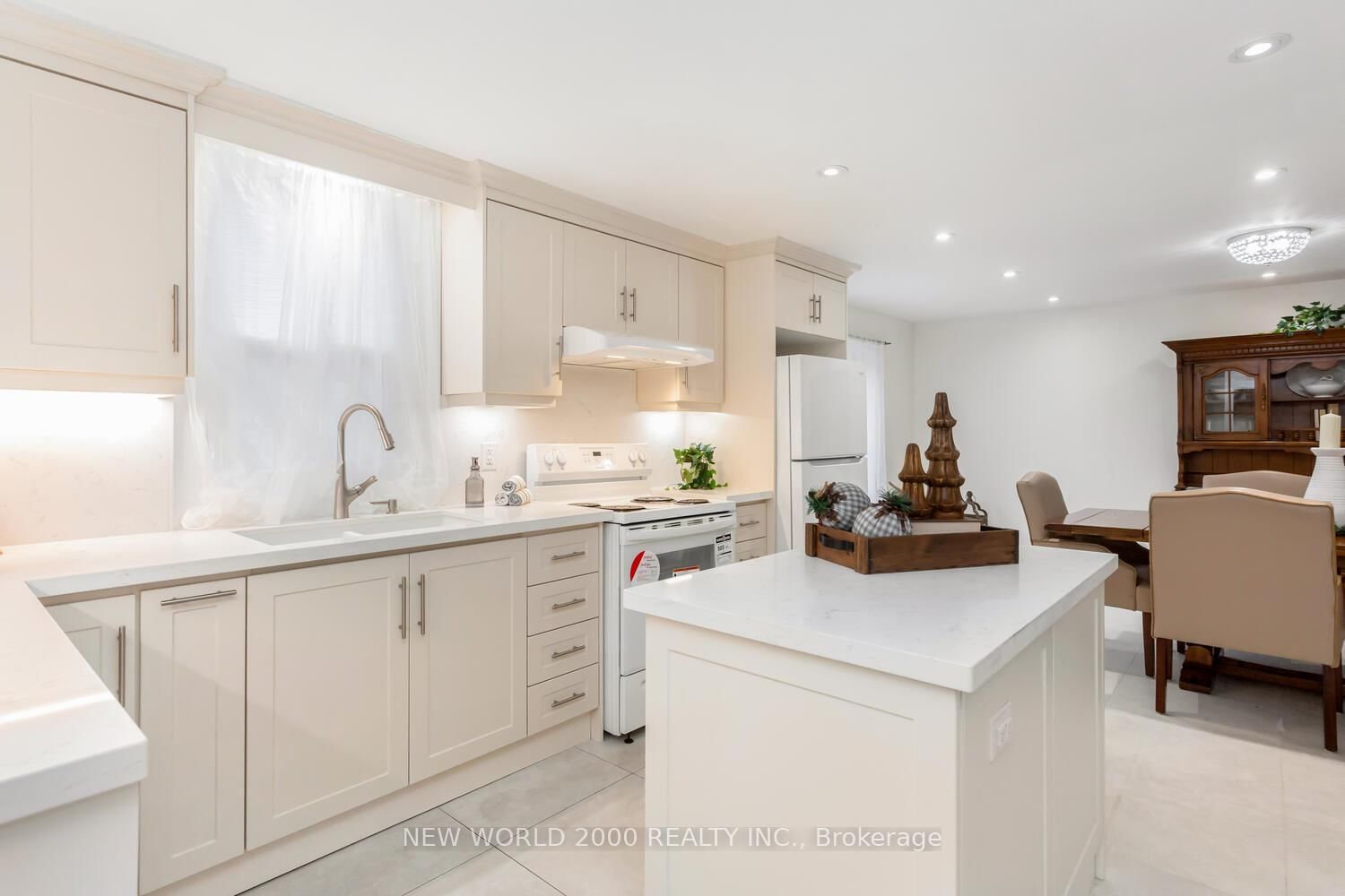 8071 Kipling Ave, Vaughan, view 19