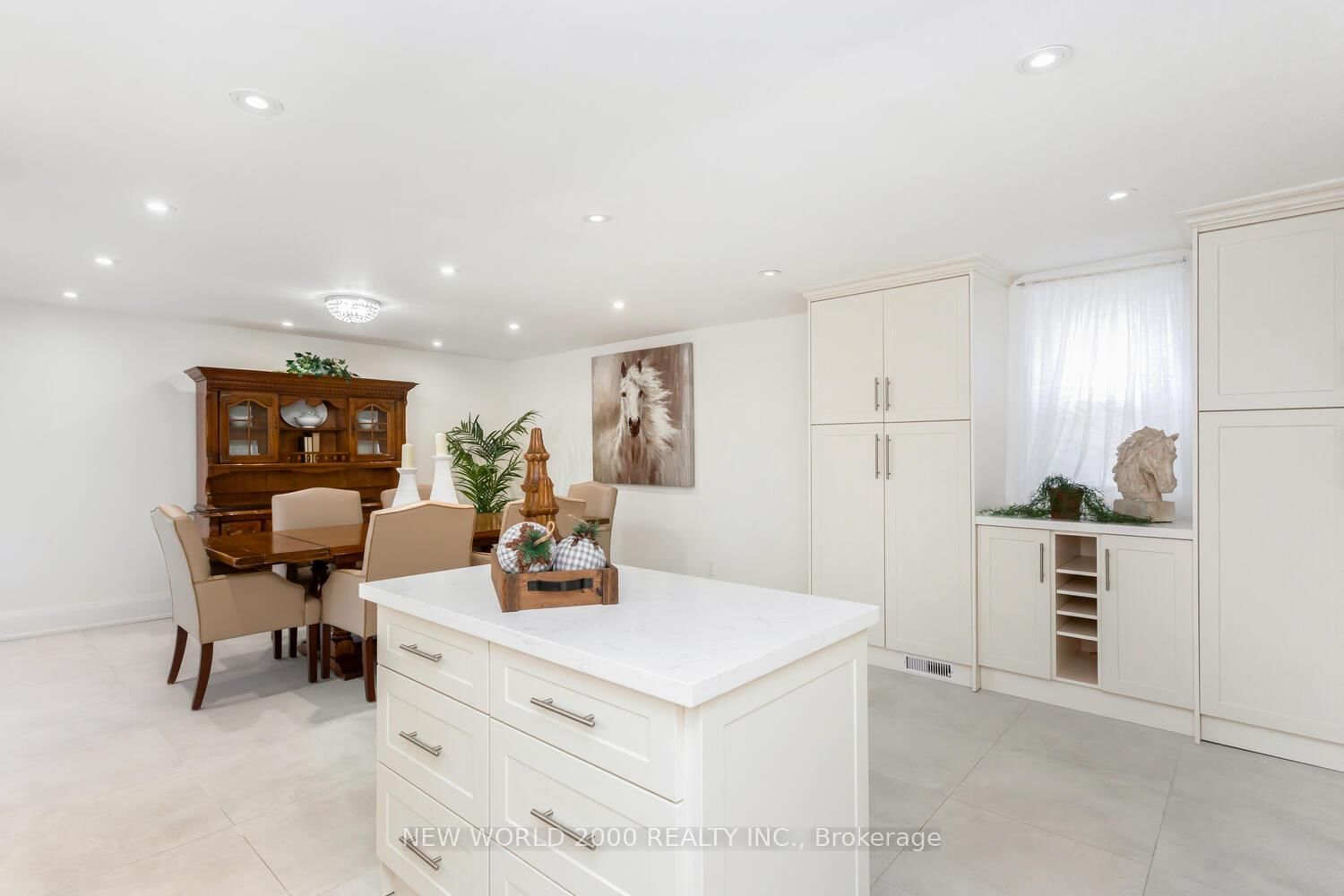 8071 Kipling Ave, Vaughan, view 20