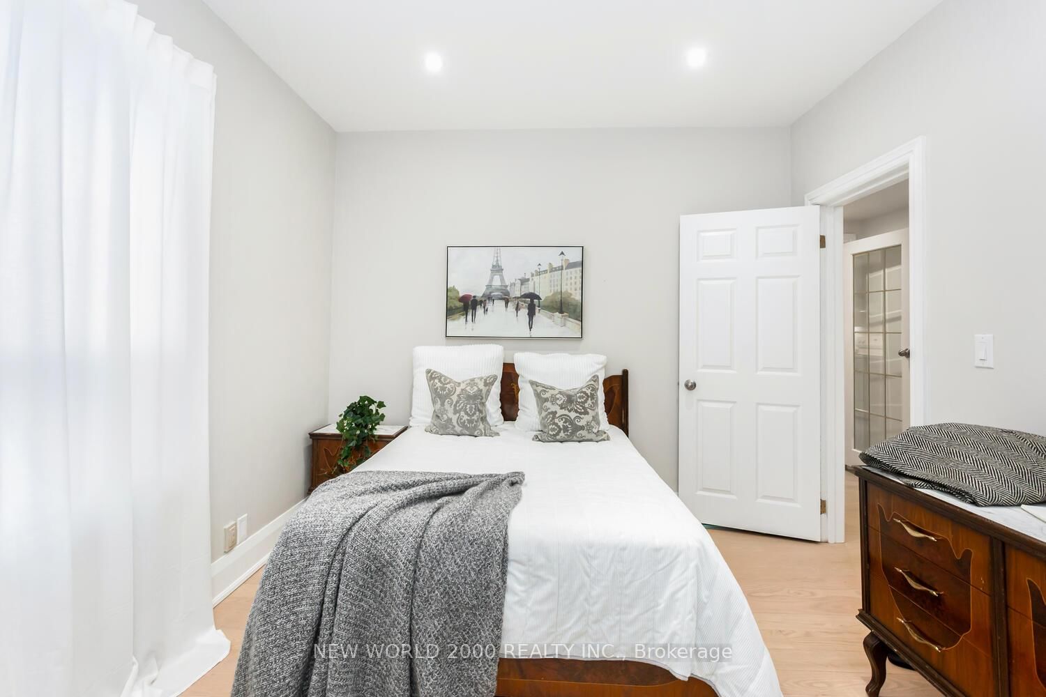 8071 Kipling Ave, Vaughan, view 21