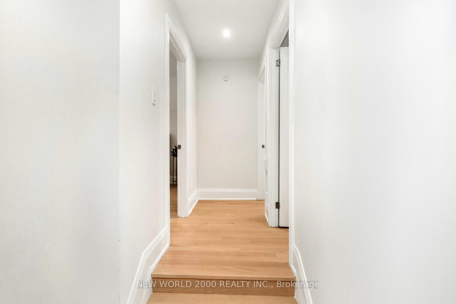 8071 Kipling Ave, Vaughan, view 25