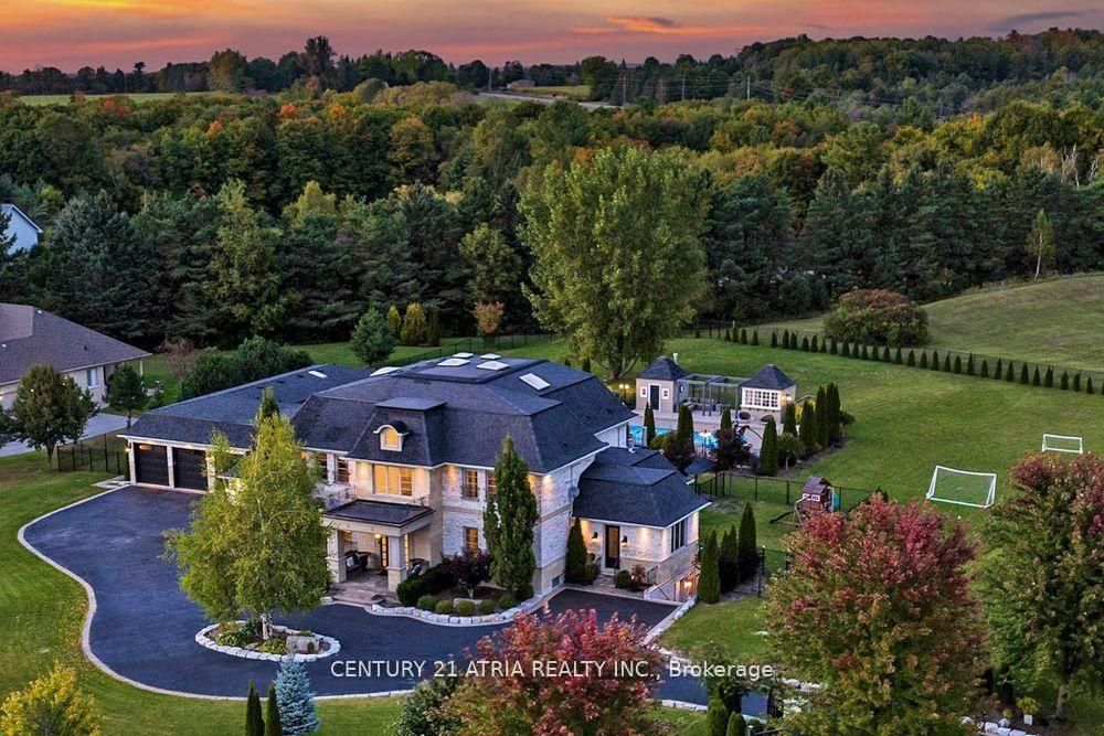 111 Lake Woods Drive • Whitchurch-Stouffville, ON photo 8