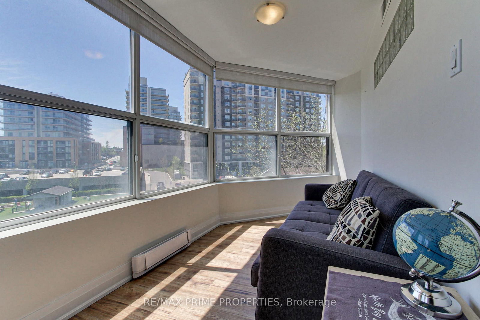 250 Davis Drive • #603 • Newmarket, ON photo 13