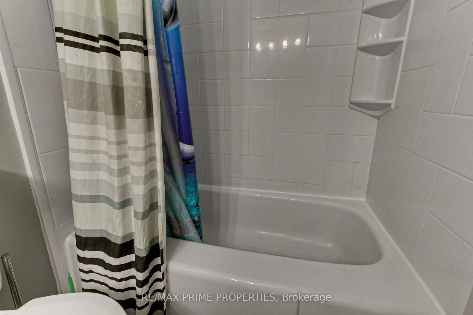 250 Davis Drive • #603 • Newmarket, ON photo 18