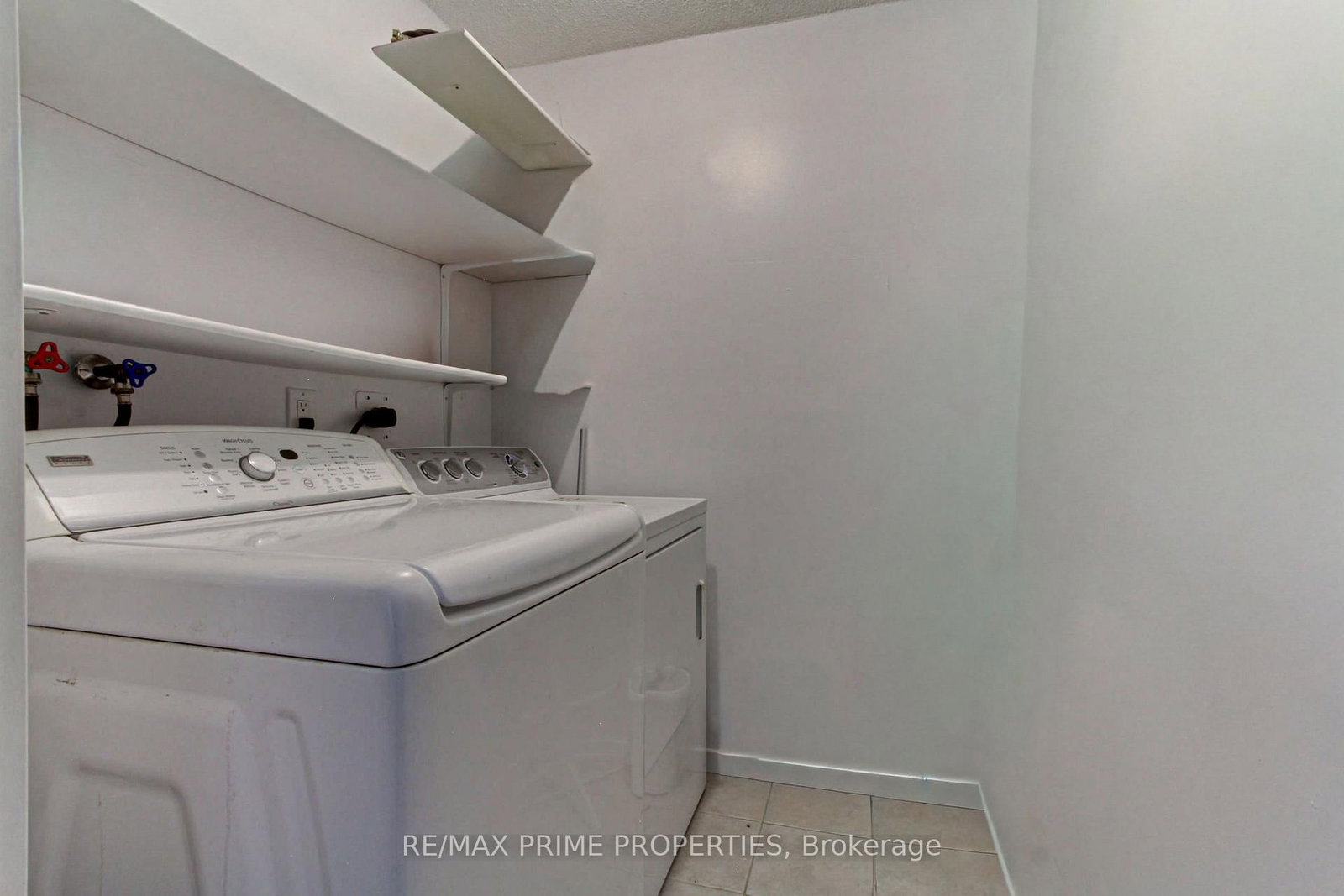 250 Davis Drive • #603 • Newmarket, ON photo 19