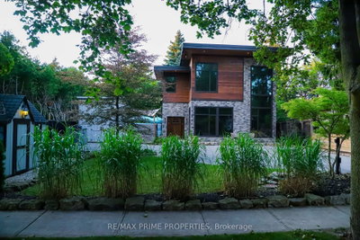 227 Second Street • Whitchurch-Stouffville, ON photo 8