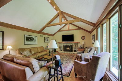 19 Bristol Sands Crescent • Uxbridge, ON photo 6