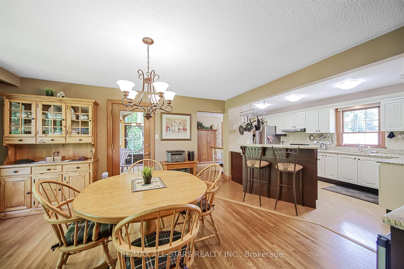 19 Bristol Sands Crescent • Uxbridge, ON photo 9