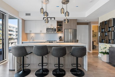 333 Sunseeker Avenue • #303 • Innisfil, ON photo 9
