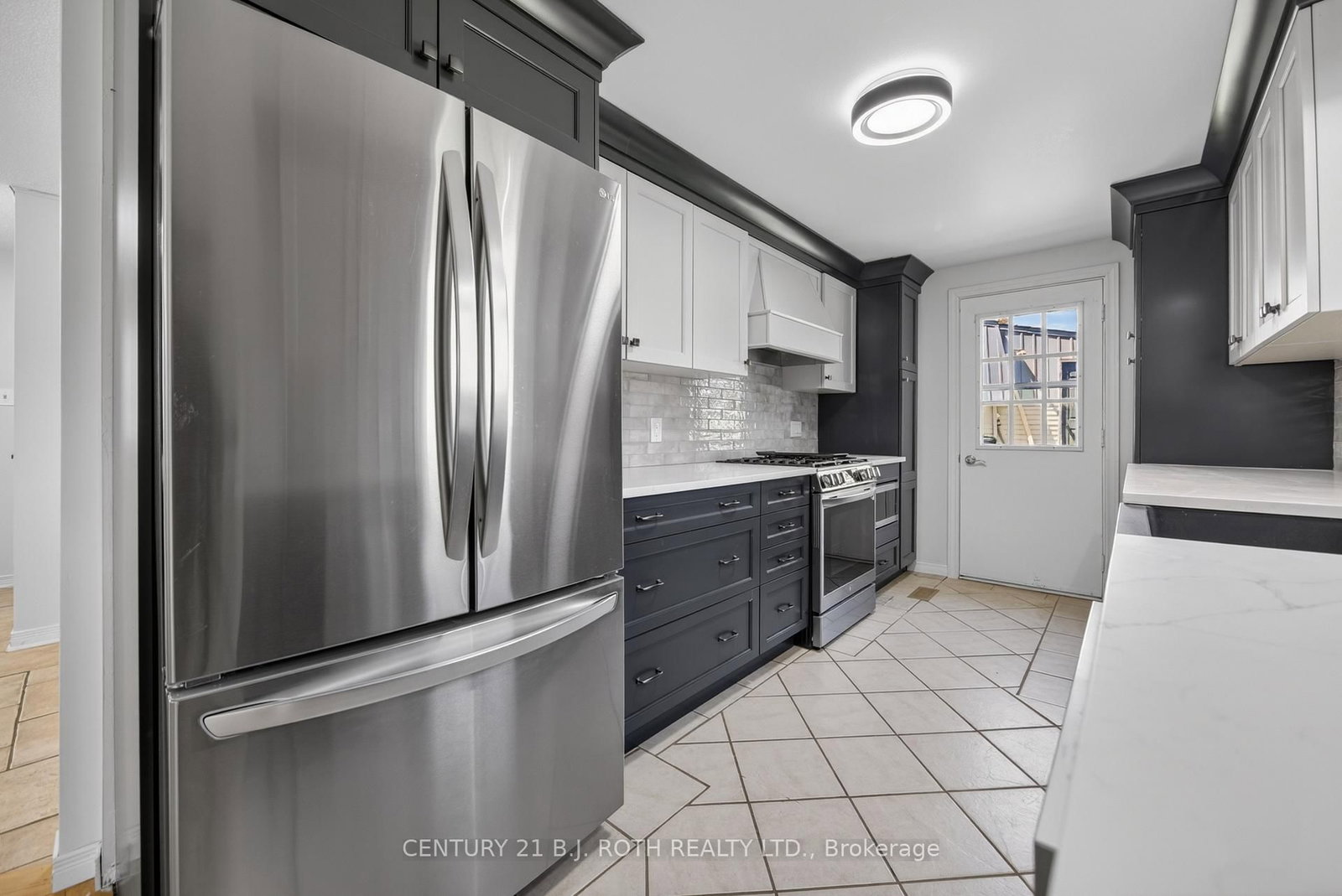 8 Belle Isle Arm • Innisfil, ON photo 26