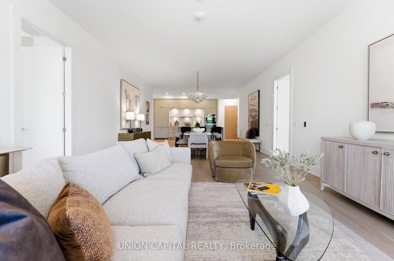 204 - 397 Royal Orchard Boulevard
