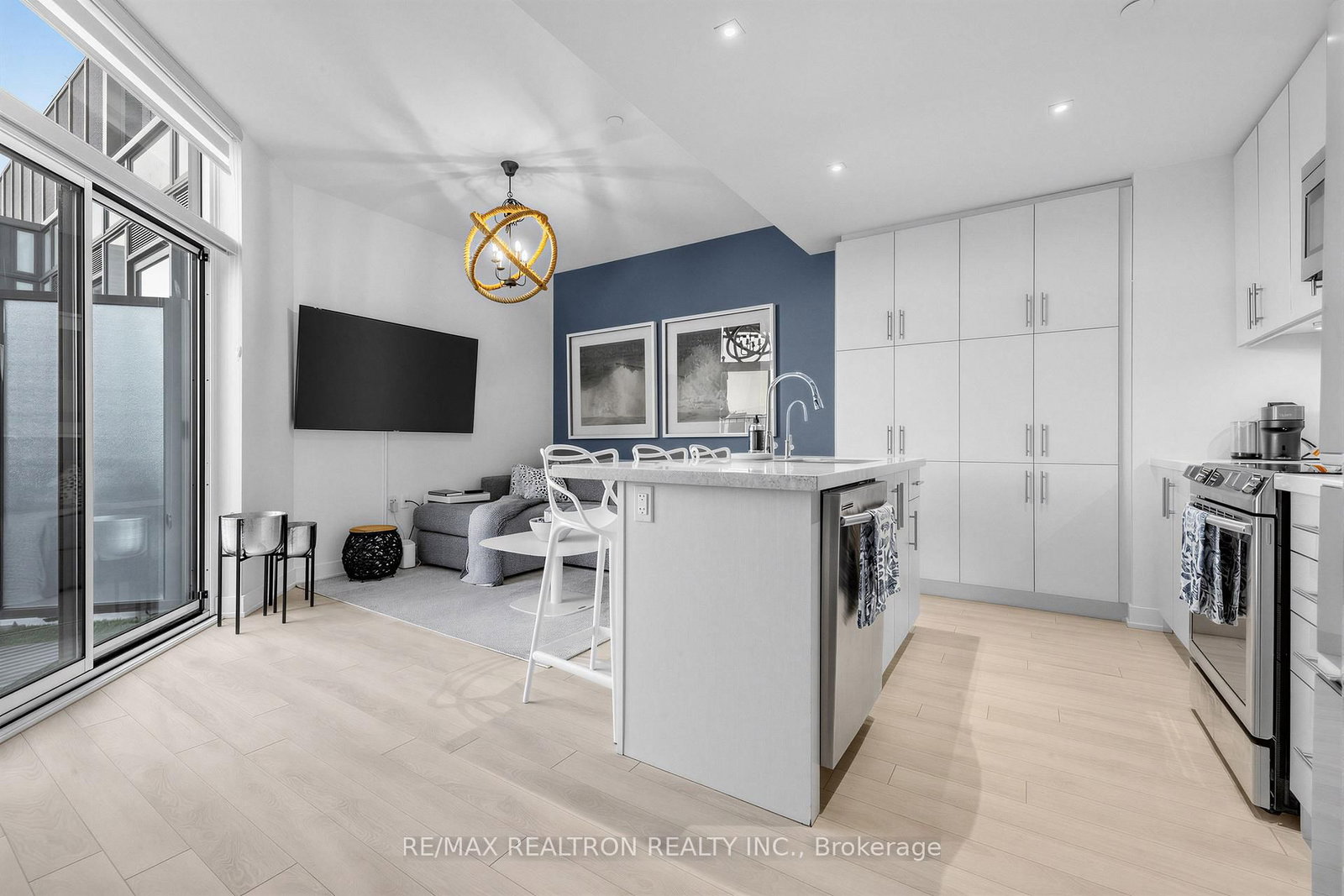375 Sea Ray Avenue • #424 • Innisfil, ON photo 3