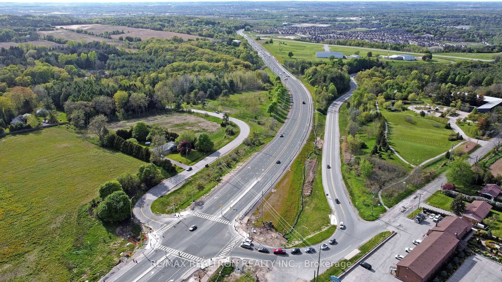 124 Morning Side Road • East Gwillimbury, ON photo 11