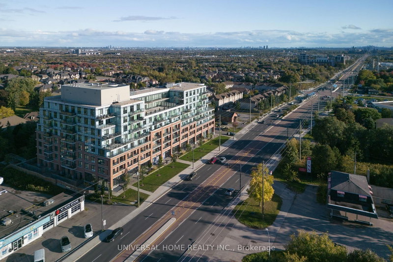 home for lease on 206-11611 YONGE Street