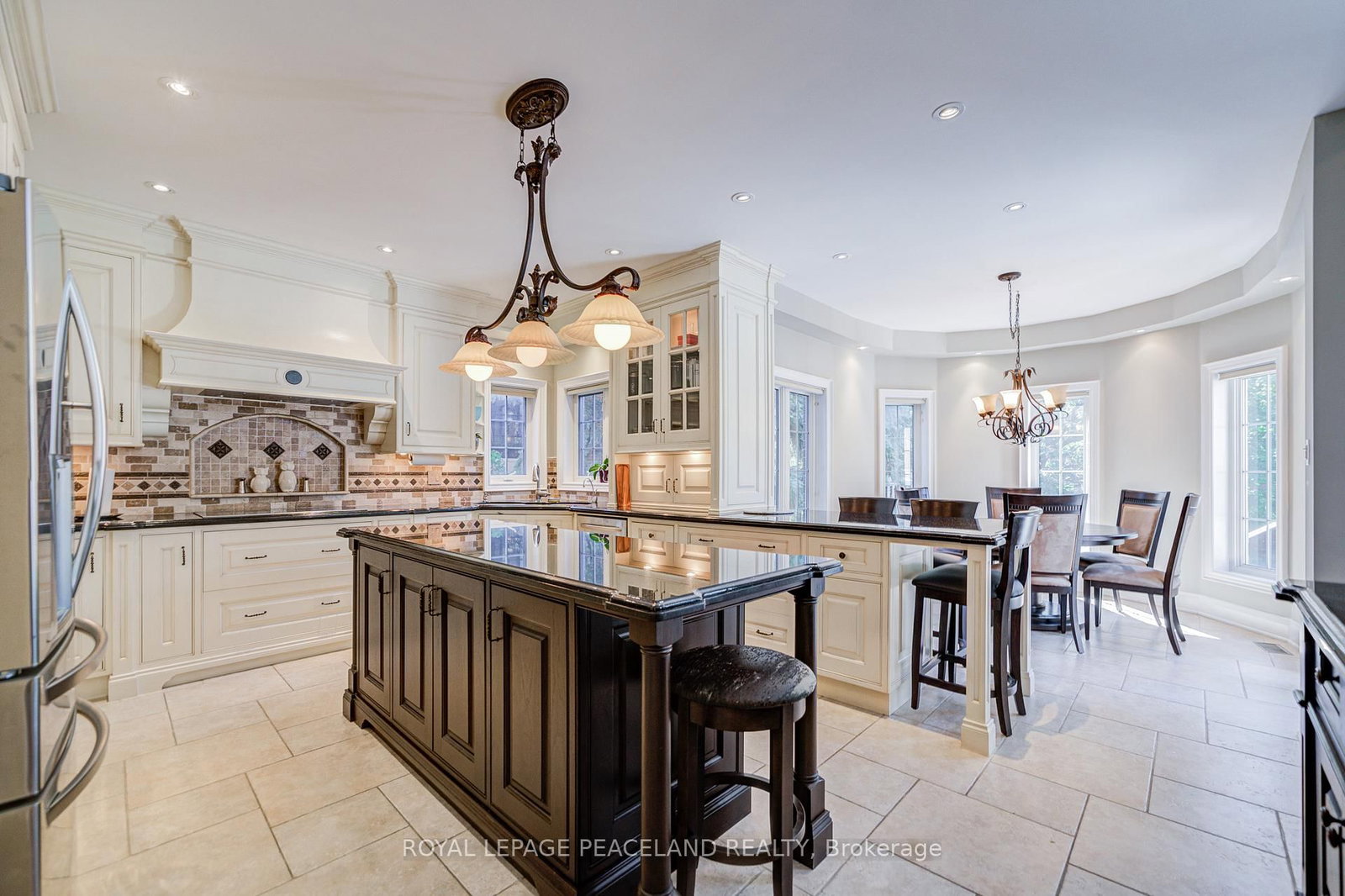 709 Highland Blade Road • Newmarket, ON photo 16