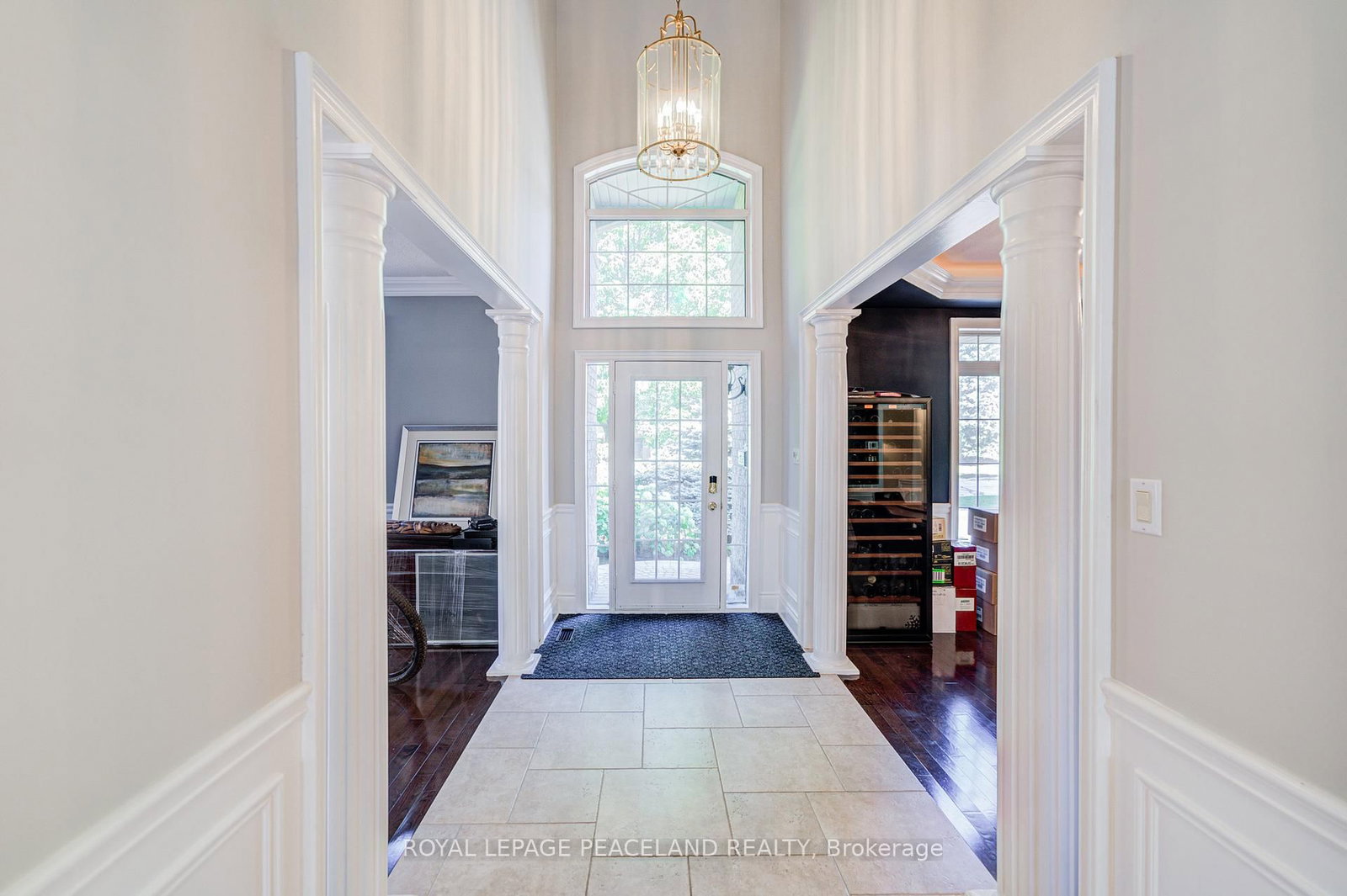 709 Highland Blade Road • Newmarket, ON photo 4