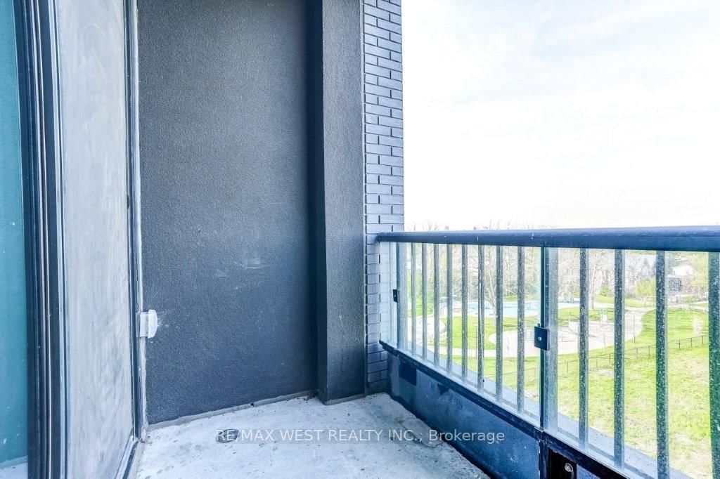 3 Rosewater Street, Unit 618W - Photo 17