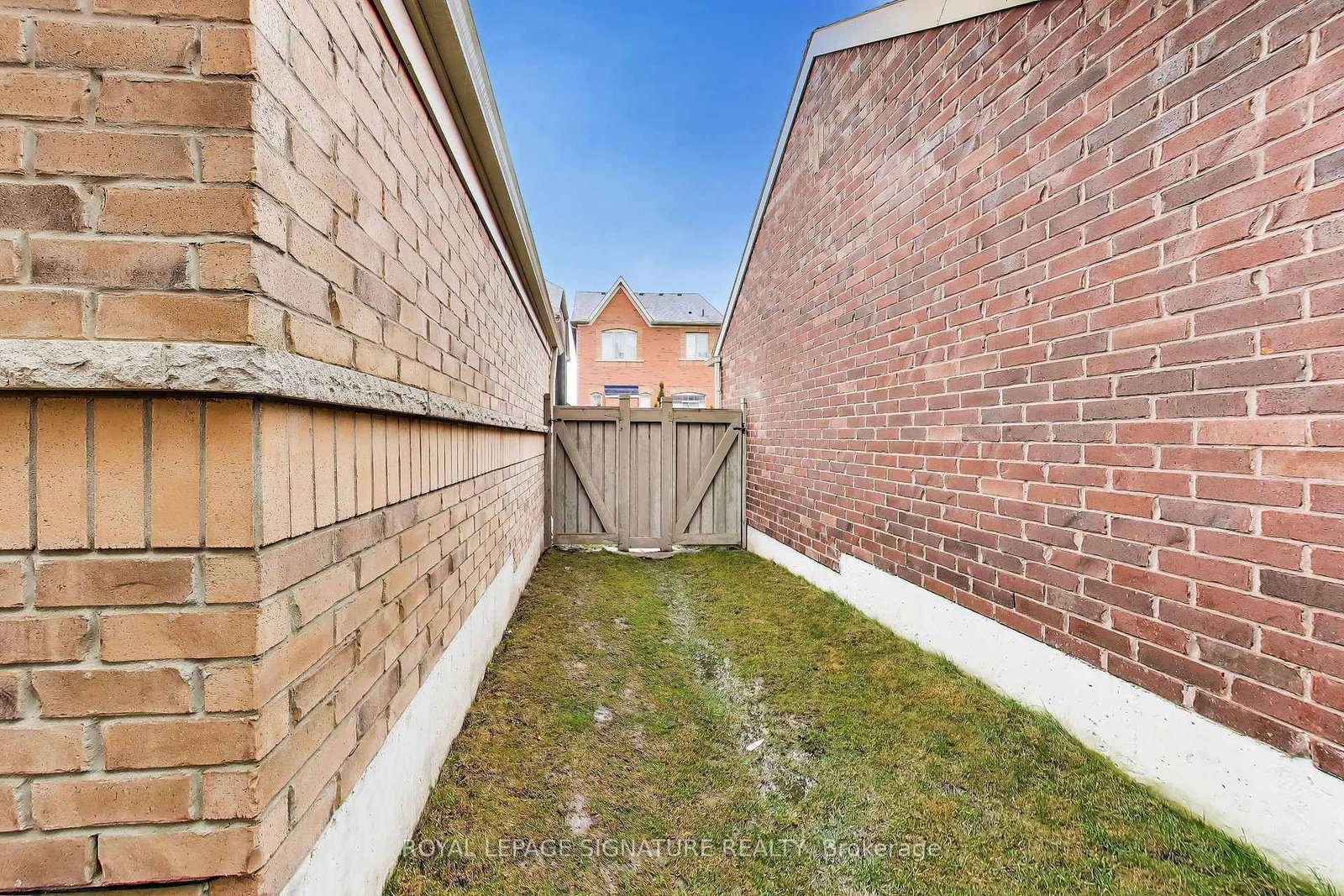 259 Barons Street • Vaughan, ON photo 37