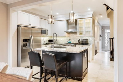 259 Barons Street • Vaughan, ON photo 9